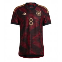 Camiseta Alemania Leon Goretzka #8 Visitante Equipación Mundial 2022 manga corta